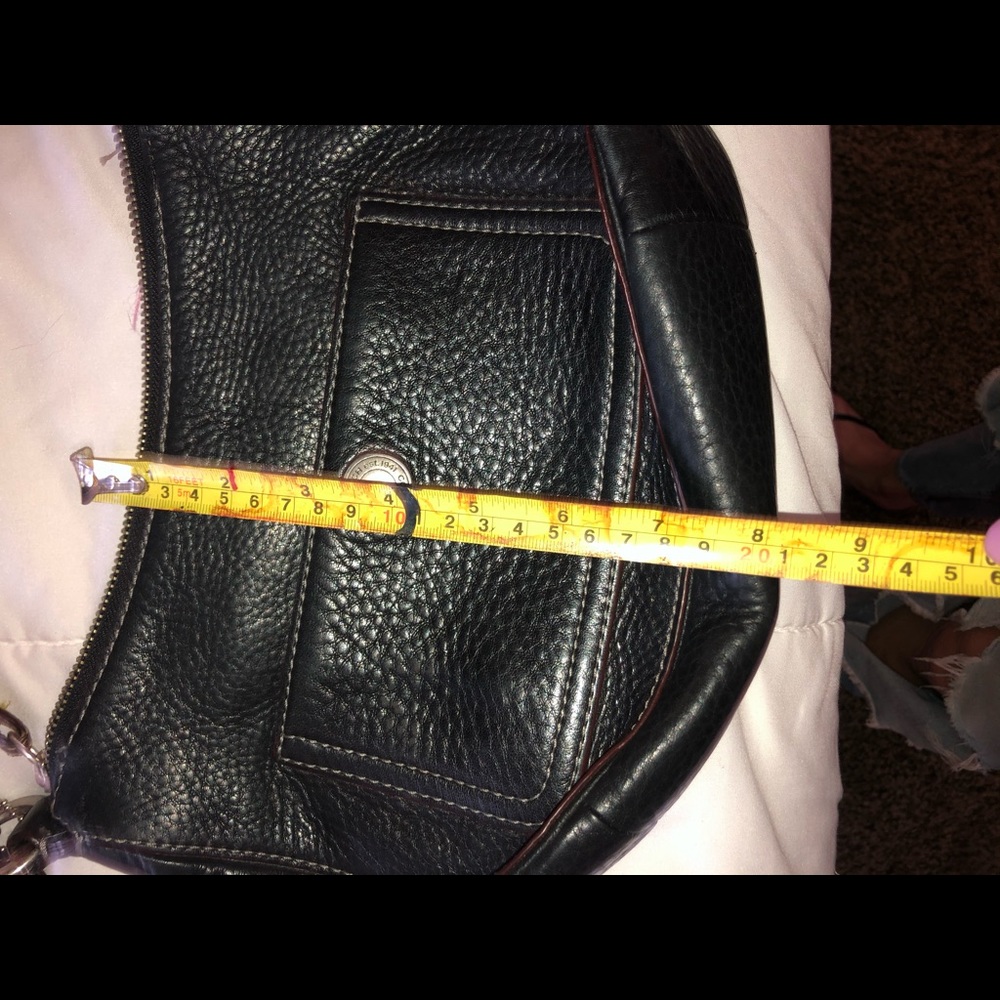 Authentic coach handbag - Picture 2 of 5